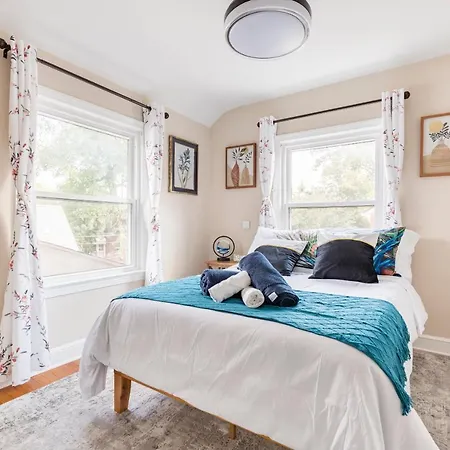 Villa Beautiful House 9 Beds King Bed 3 Baths Family Friendly